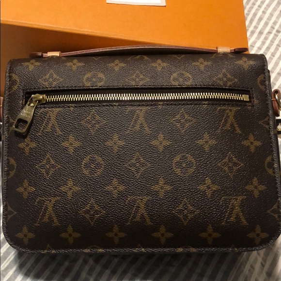 💯Authentic Louis Vuitton pochette Métis - Picture 3 of 8